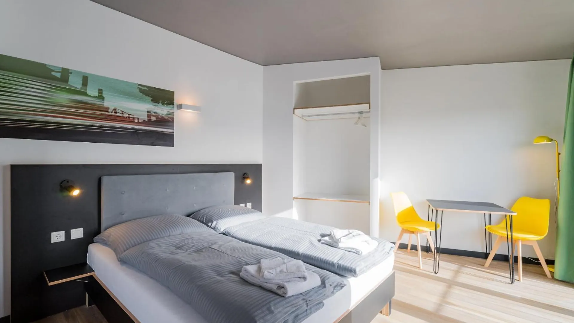 Nena Apartments - Kreuzberg 61 Berlin 3*,